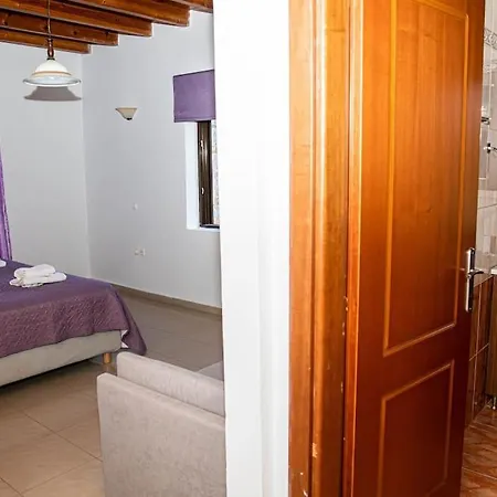 Vicina - In Platanias And 4min By The Villa Chania (Crete)