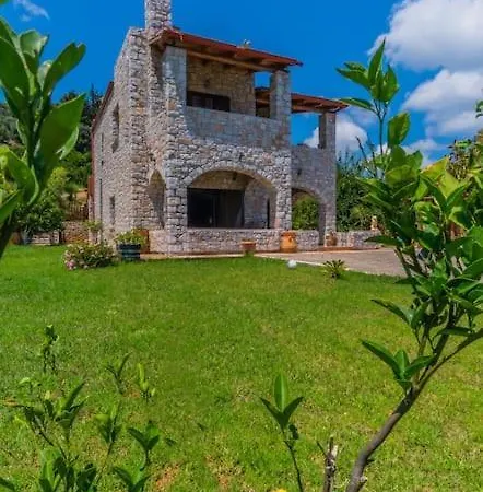 Vicina - In Platanias And 4min By The Villa